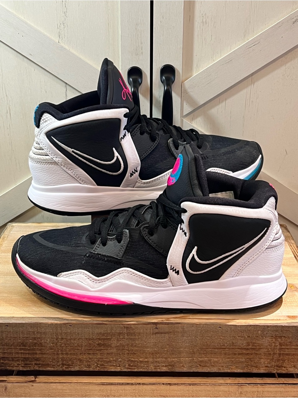 Nike Kyrie Infinity Mid South Beach Basketball Ball Shoes - Size 8 Cz0204-003